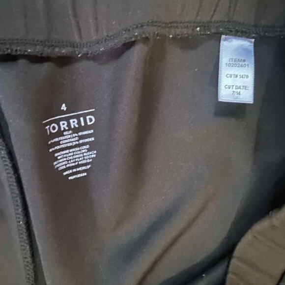 Torrid size 4 Black Active pant with white stripe - Picture 2 of 3